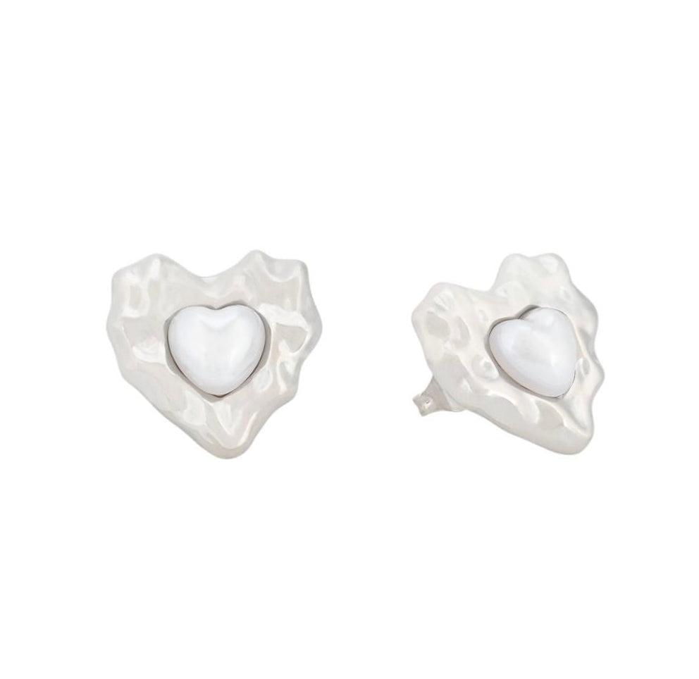 Brincos Affair Hammered Heart