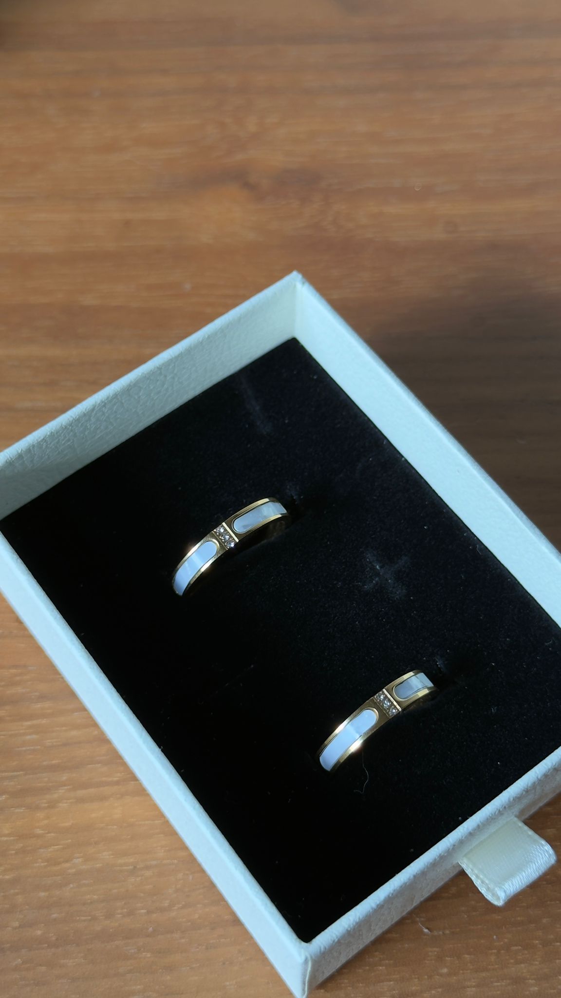 Anel Pearl Line